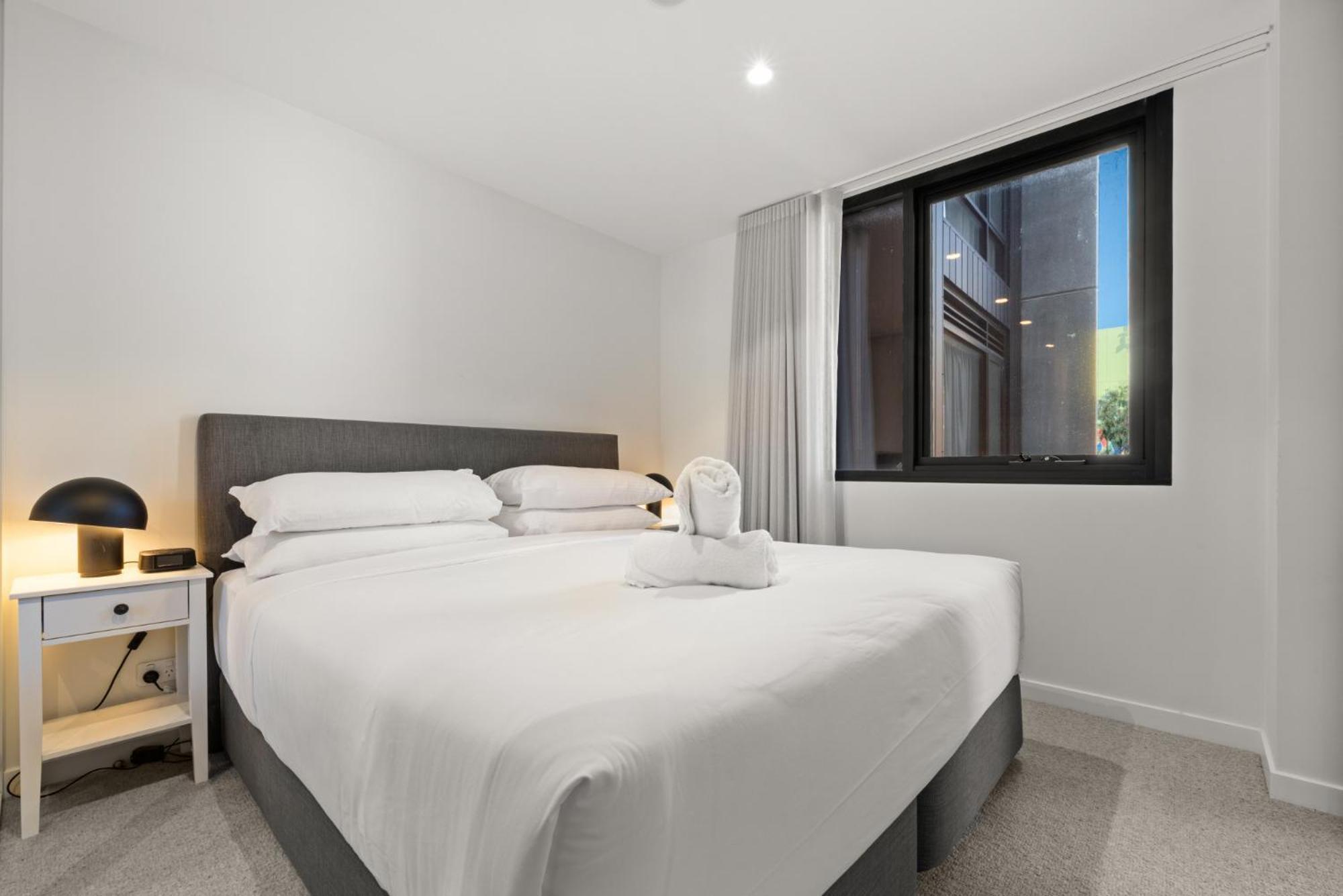 Unwind In Elegance: Your Perfect Braddon Canberra